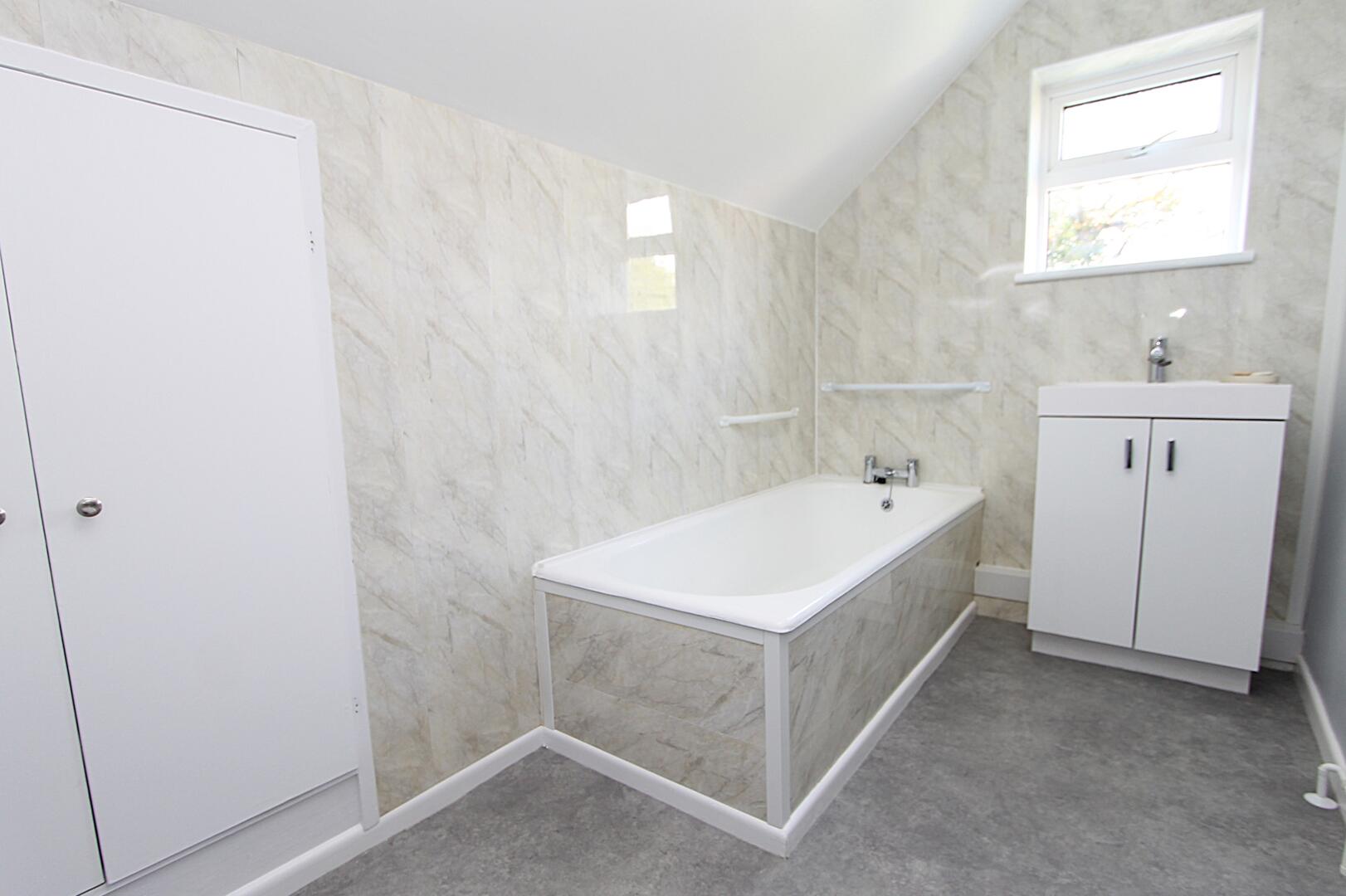 Pinewood Close, Kidderminster